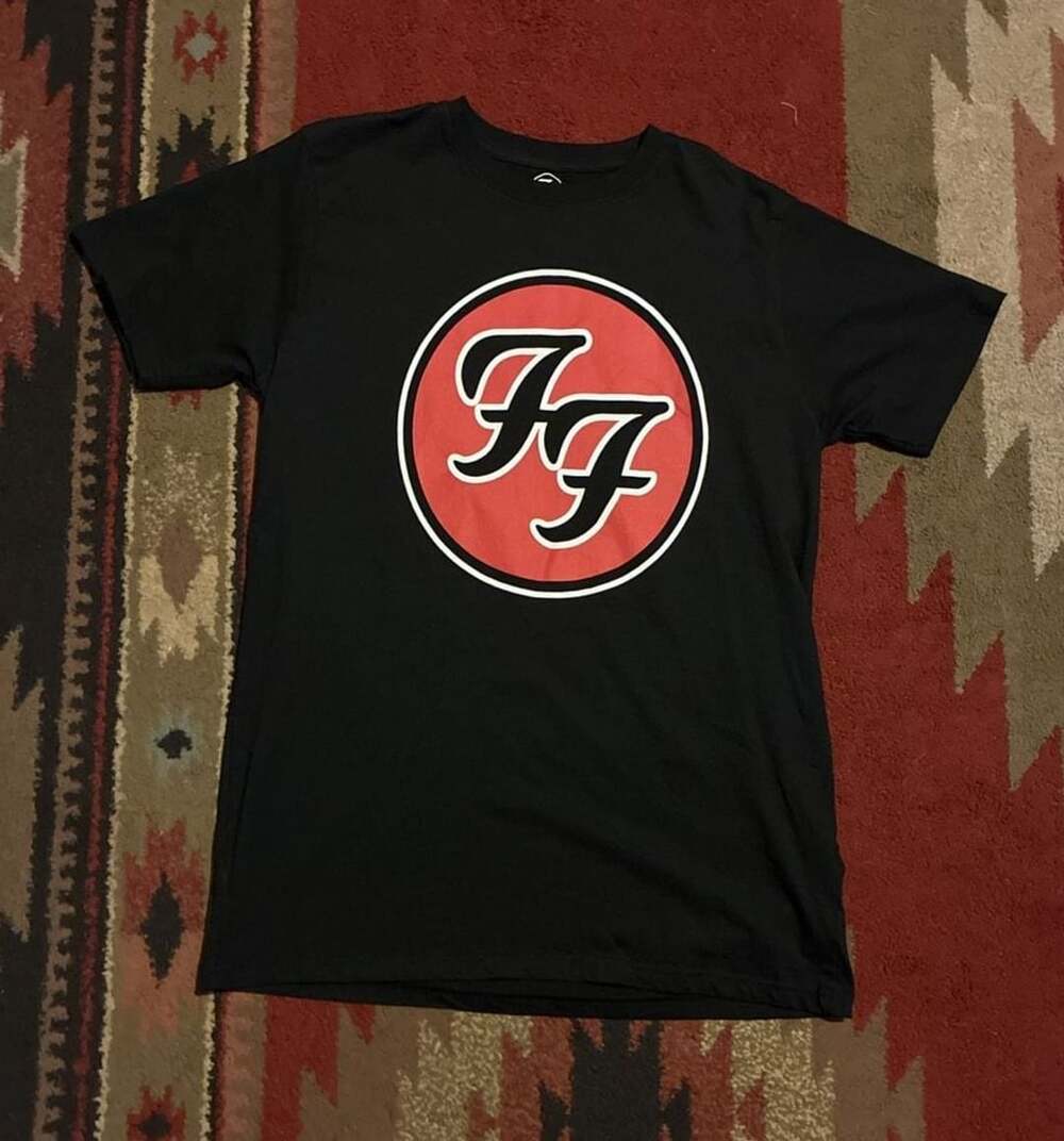 Foo Fighters T-Shirt Size M Black FF Red Logo Band Merch